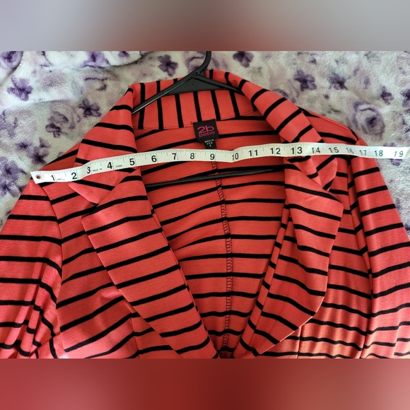 2B bebe Striped Blazer - Picture 6 of 9